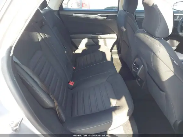 3FA6P0HDXJR200310 2018 FORD FUSION - Image 8