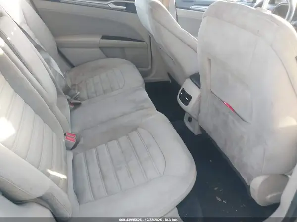 3FA6P0HDXJR200355 2018 FORD FUSION - Image 8