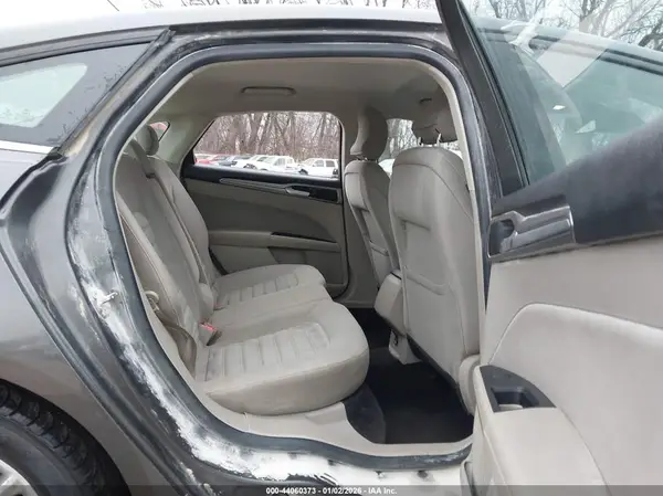 3FA6P0HDXJR209489 2018 FORD FUSION - Image 8