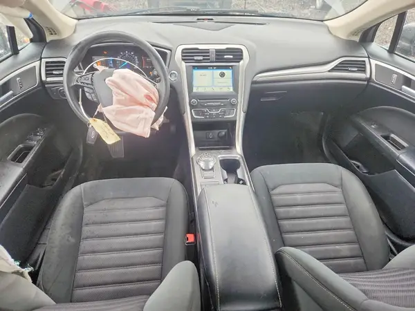 3FA6P0HDXJR217818 2018 FORD FUSION - Image 8