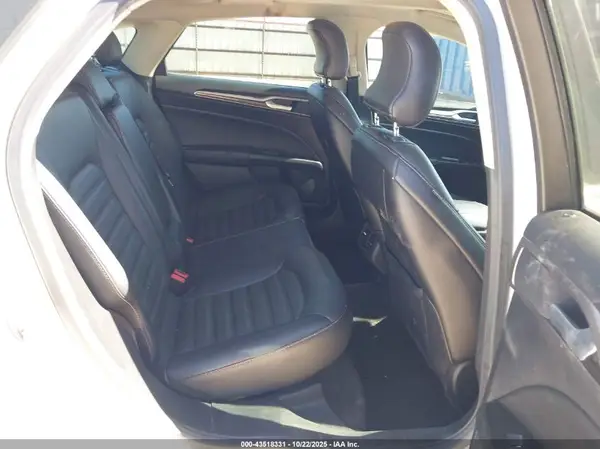 3FA6P0HDXJR217950 2018 FORD FUSION - Image 8