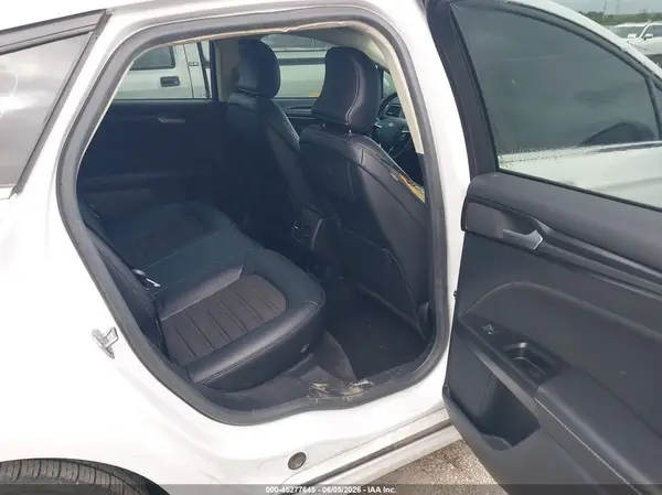 3FA6P0HDXJR231900 2018 FORD FUSION - Image 8