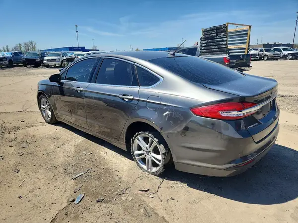 3FA6P0HDXJR239057 2018 FORD FUSION - Image 2