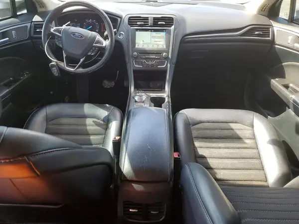 3FA6P0HDXJR245716 2018 FORD FUSION - Image 8