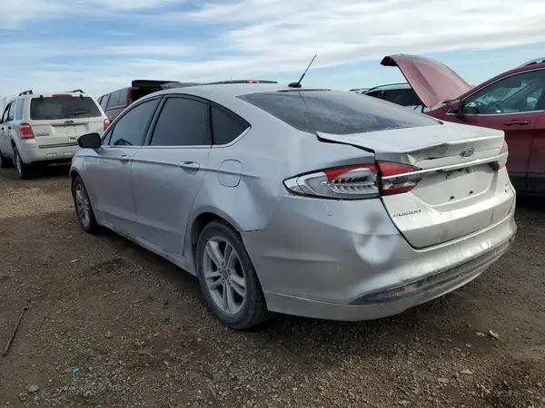 3FA6P0HDXJR249975 2018 FORD FUSION - Image 2