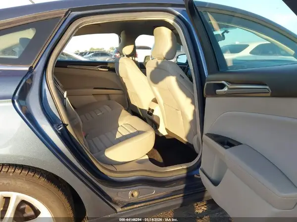 3FA6P0HDXJR251614 2018 FORD FUSION - Image 8