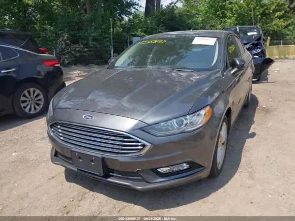 3FA6P0HDXJR254125 2018 FORD FUSION - Image 2