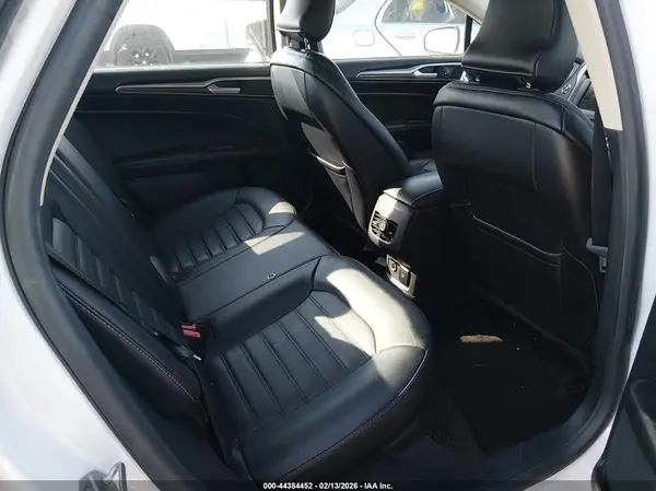 3FA6P0HDXJR262077 2018 FORD FUSION - Image 8