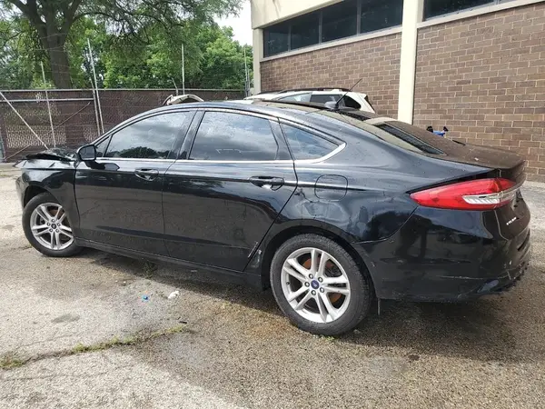 3FA6P0HDXJR266422 2018 FORD FUSION - Image 2