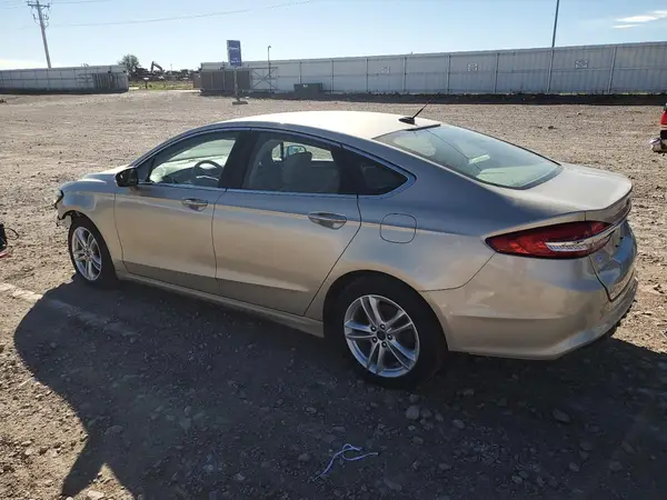3FA6P0HDXJR271233 2018 FORD FUSION - Image 2
