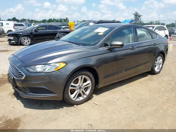 3FA6P0HDXJR284127 2018 FORD FUSION - Image 2