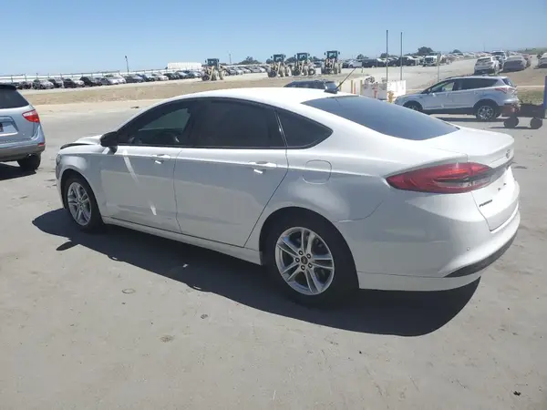3FA6P0HDXJR285682 2018 FORD FUSION - Image 2