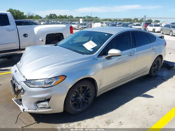 3FA6P0HDXKR113833 2019 FORD FUSION - Image 2