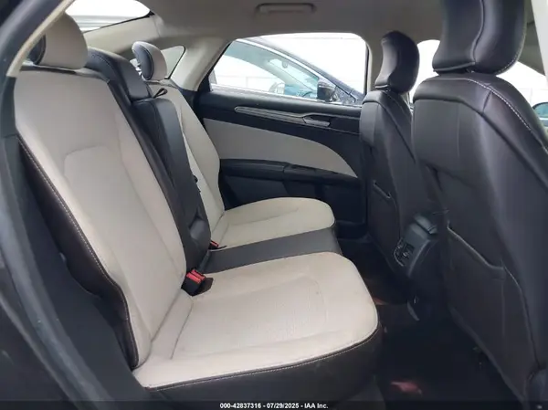 3FA6P0HDXKR130034 2019 FORD FUSION - Image 8
