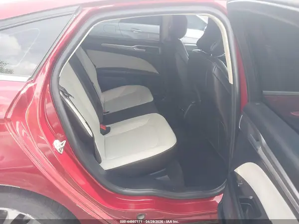 3FA6P0HDXKR133824 2019 FORD FUSION - Image 8