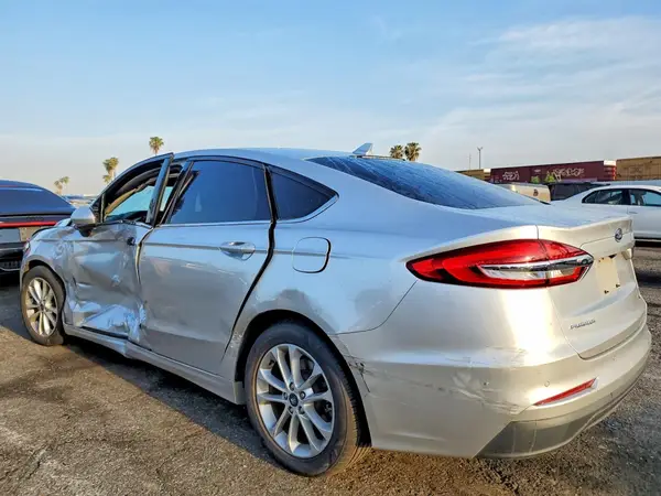 3FA6P0HDXKR145861 2019 FORD FUSION - Image 2
