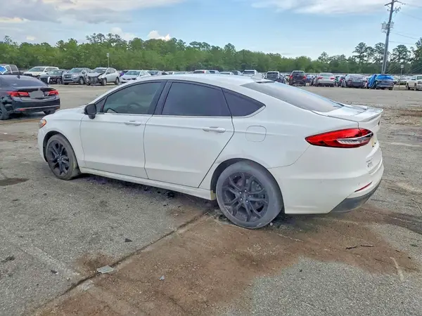 3FA6P0HDXKR160621 2019 FORD FUSION - Image 2