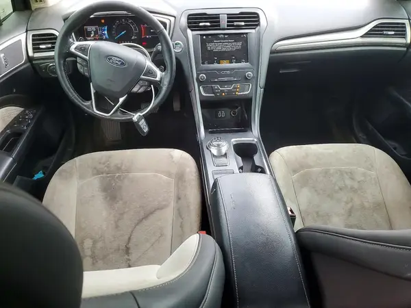 3FA6P0HDXKR160621 2019 FORD FUSION - Image 8