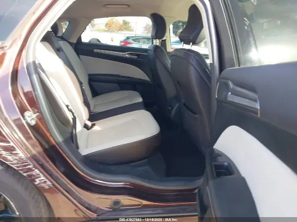 3FA6P0HDXKR179069 2019 FORD FUSION - Image 8