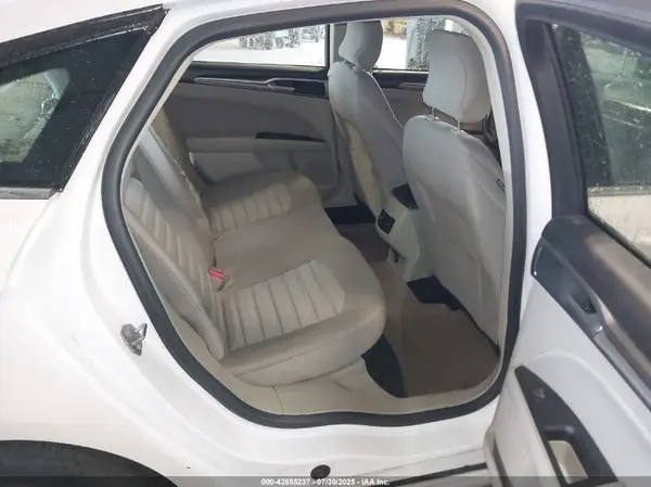 3FA6P0HDXKR195398 2019 FORD FUSION - Image 8
