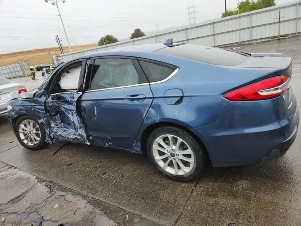 3FA6P0HDXKR199452 2019 FORD FUSION - Image 2
