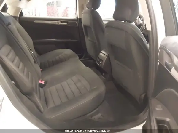 3FA6P0HDXKR214192 2019 FORD FUSION - Image 8