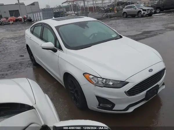 3FA6P0HDXKR244955 2019 FORD FUSION - Image 1