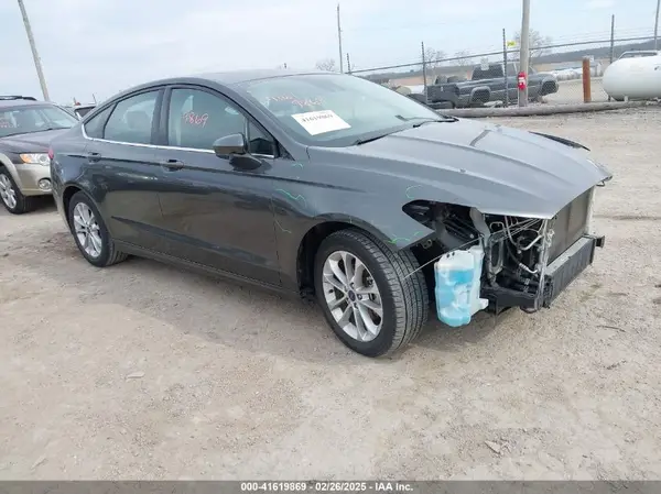3FA6P0HDXKR245510 2019 FORD FUSION - Image 1