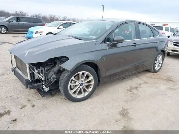 3FA6P0HDXKR245510 2019 FORD FUSION - Image 2