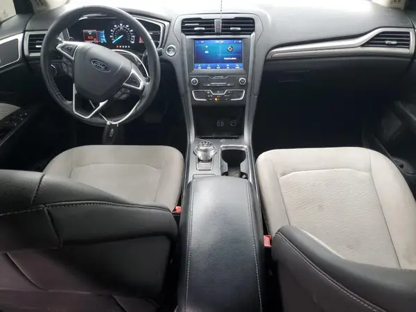 3FA6P0HDXKR245717 2019 FORD FUSION - Image 8