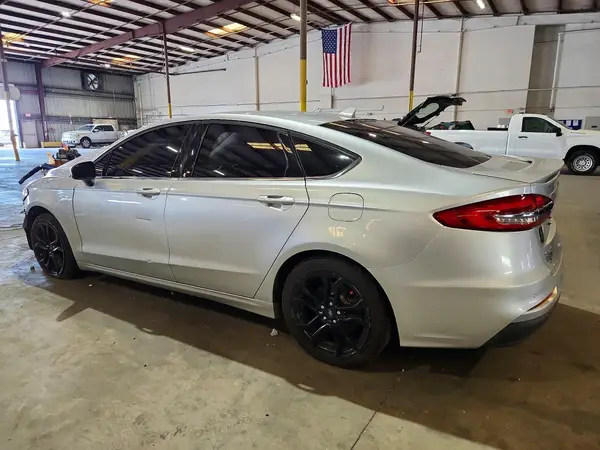 3FA6P0HDXKR245894 2019 FORD FUSION - Image 2