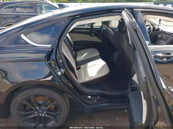 3FA6P0HDXKR247810 2019 FORD FUSION - Image 8
