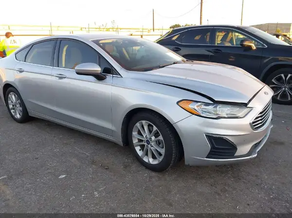 3FA6P0HDXKR249511 2019 FORD FUSION - Image 1