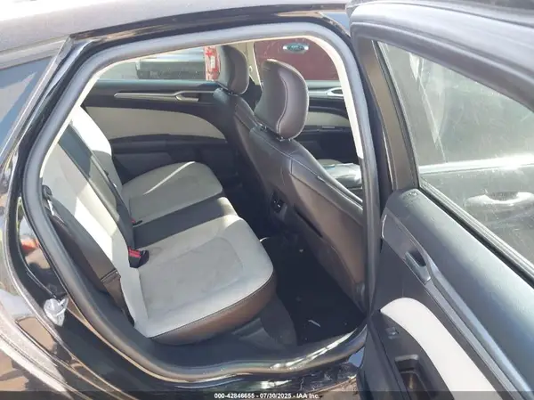 3FA6P0HDXKR268558 2019 FORD FUSION - Image 8