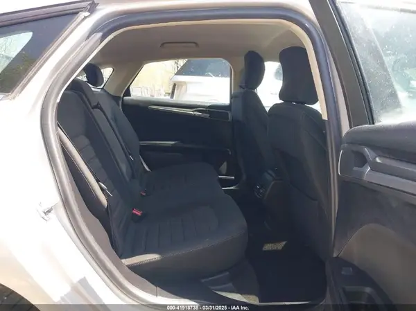 3FA6P0HDXKR275252 2019 FORD FUSION - Image 8