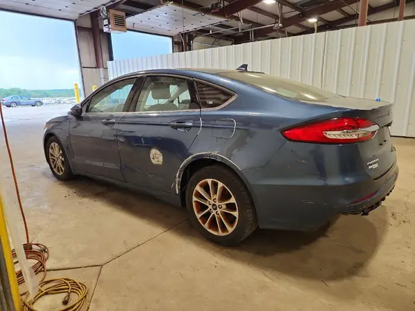 3FA6P0HDXKR275381 2019 FORD FUSION - Image 2