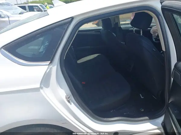 3FA6P0HDXKR278359 2019 FORD FUSION - Image 8