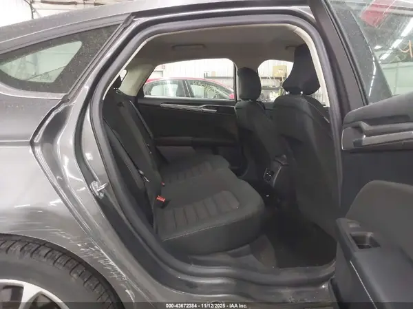 3FA6P0HDXKR284100 2019 FORD FUSION - Image 8