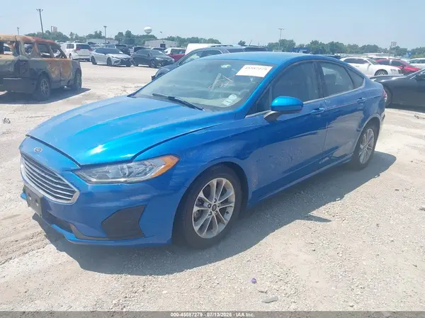 3FA6P0HDXLR105863 2020 FORD FUSION - Image 2