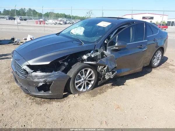 3FA6P0HDXLR108763 2020 FORD FUSION - Image 2