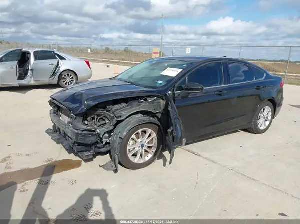 3FA6P0HDXLR111159 2020 FORD FUSION - Image 2