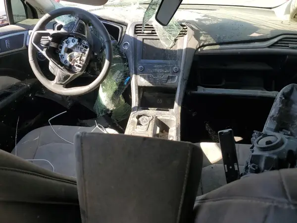 3FA6P0HDXLR114207 2020 FORD FUSION - Image 8