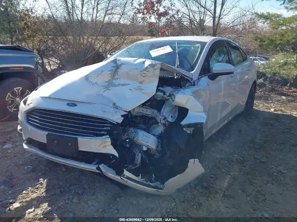 3FA6P0HDXLR121044 2020 FORD FUSION - Image 2