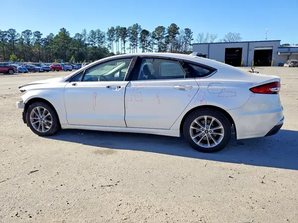 3FA6P0HDXLR126857 2020 FORD FUSION - Image 2