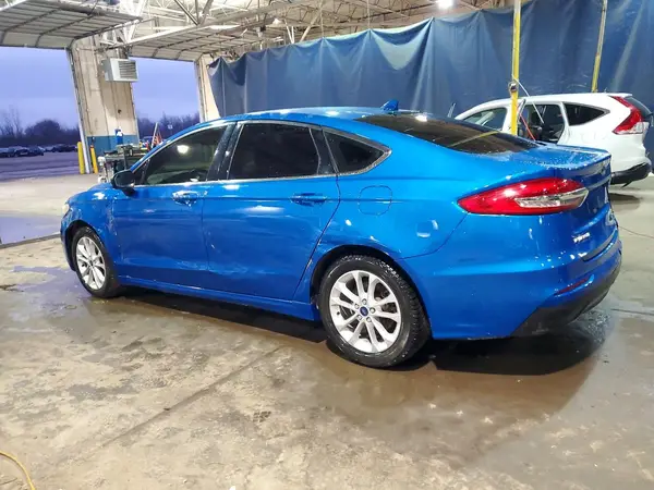 3FA6P0HDXLR132335 2020 FORD FUSION - Image 2