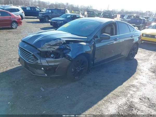 3FA6P0HDXLR135008 2020 FORD FUSION - Image 2