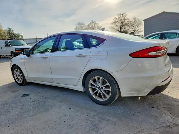 3FA6P0HDXLR145778 2020 FORD FUSION - Image 2