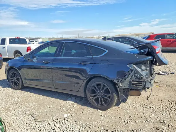 3FA6P0HDXLR147563 2020 FORD FUSION - Image 2