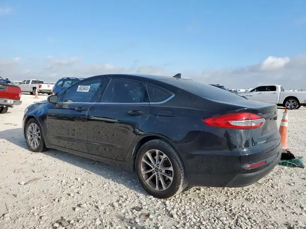 3FA6P0HDXLR148261 2020 FORD FUSION - Image 2