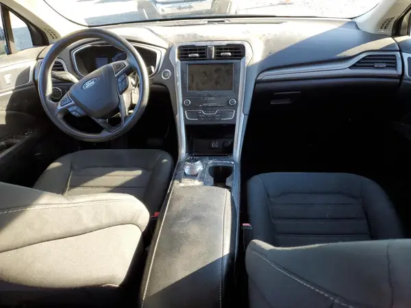 3FA6P0HDXLR159602 2020 FORD FUSION - Image 8